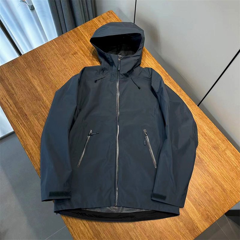 Heavy pounds! An outdoor waterproof rubber jacket for a man with a lower larynx