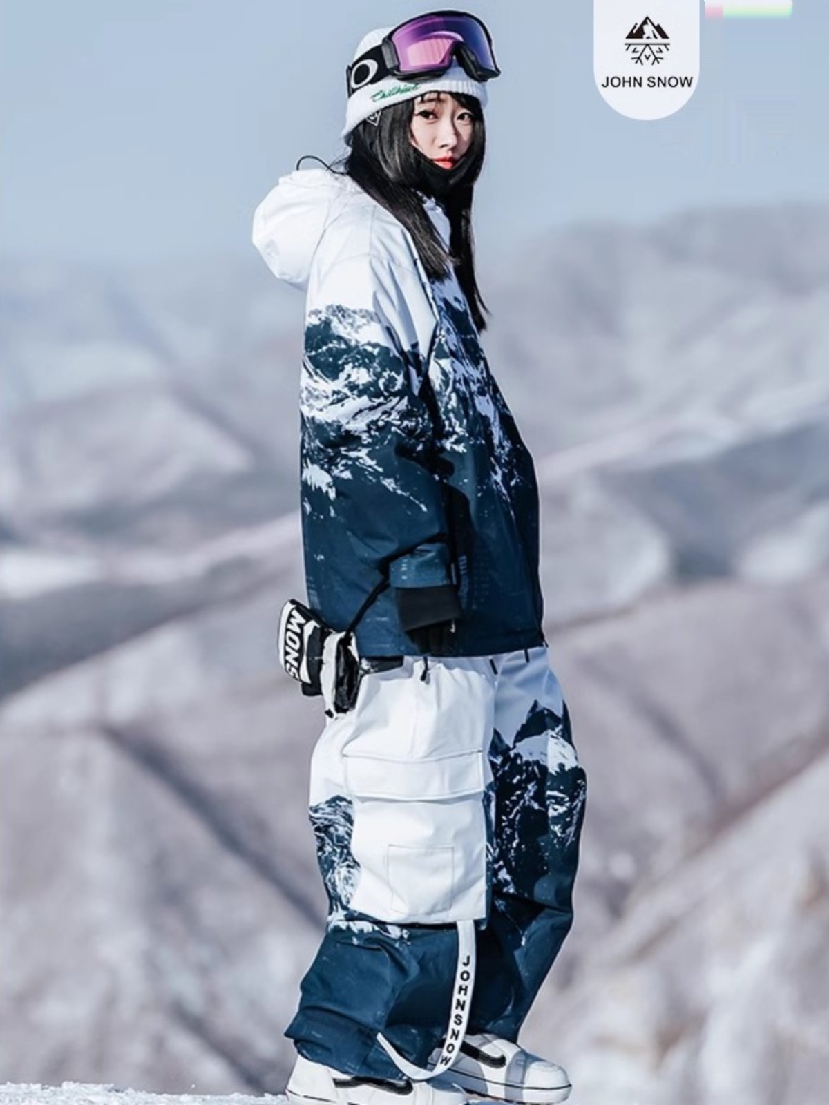 John Snow, a single-board double-board ski suit for men and women