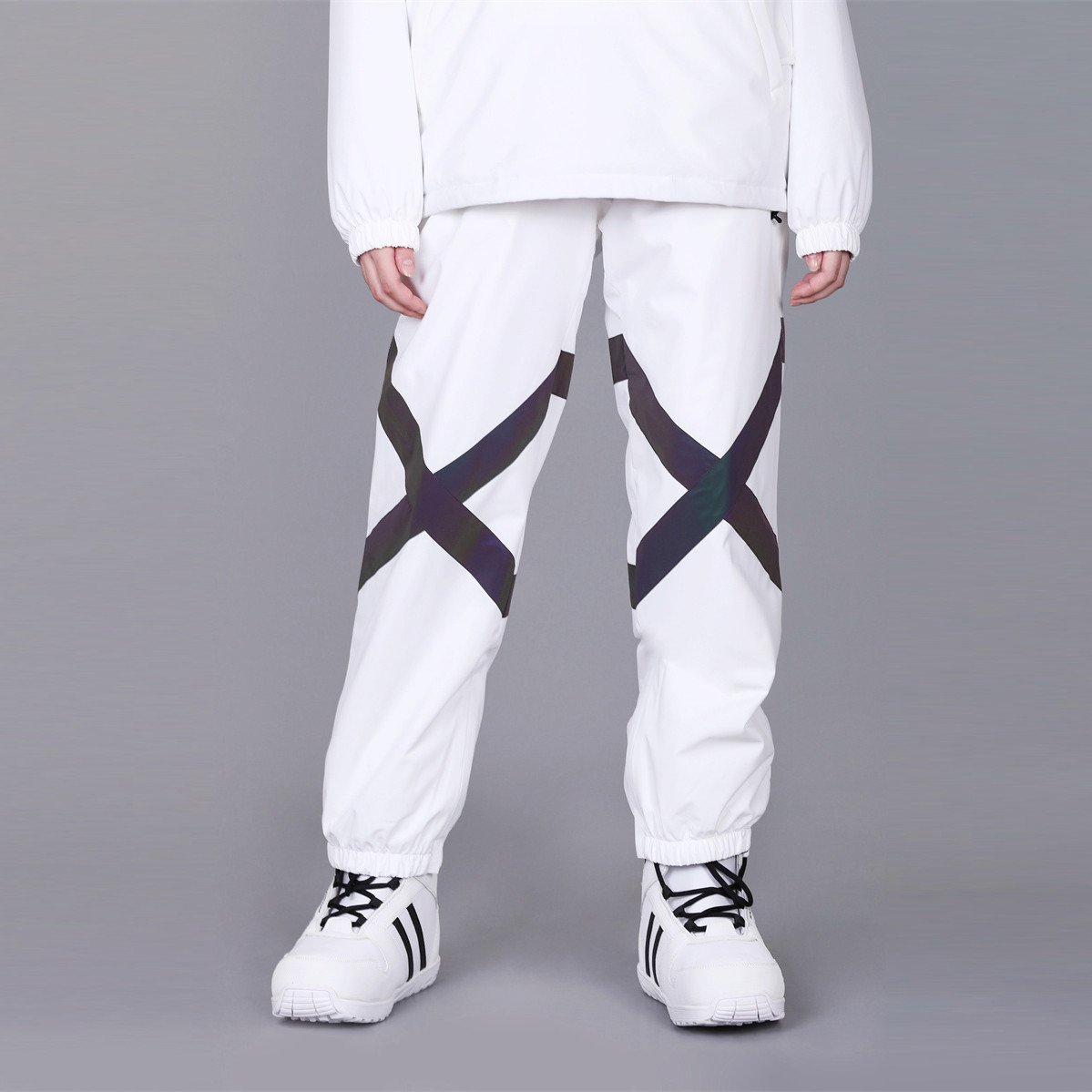Outdoor winters are easy, single-skinned ski shorts are for couples, with a thick, warm, windproof water