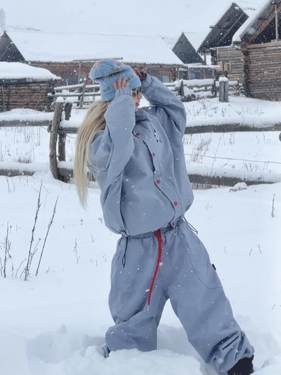 QLeo's one-board ski suit for a girl with 3L pressure waterproof and windproof and thick ski pants playing with a snow warm coat outside