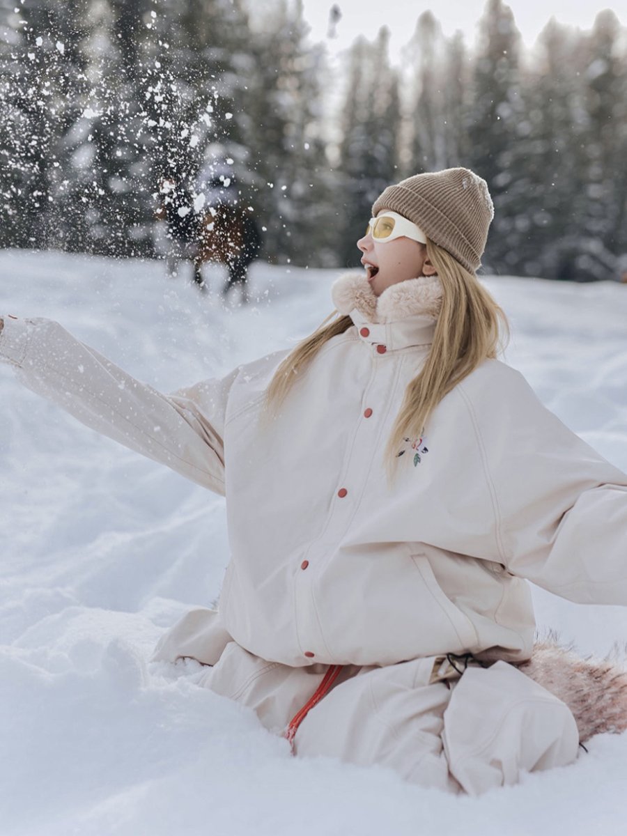 QLeo's one-board ski suit for a girl with 3L pressure waterproof and windproof and thick ski pants playing with a snow warm coat outside