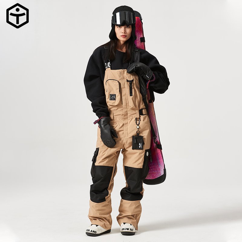 TaoTech ski suit for men and women in weather-proof, water-preserving skisuits