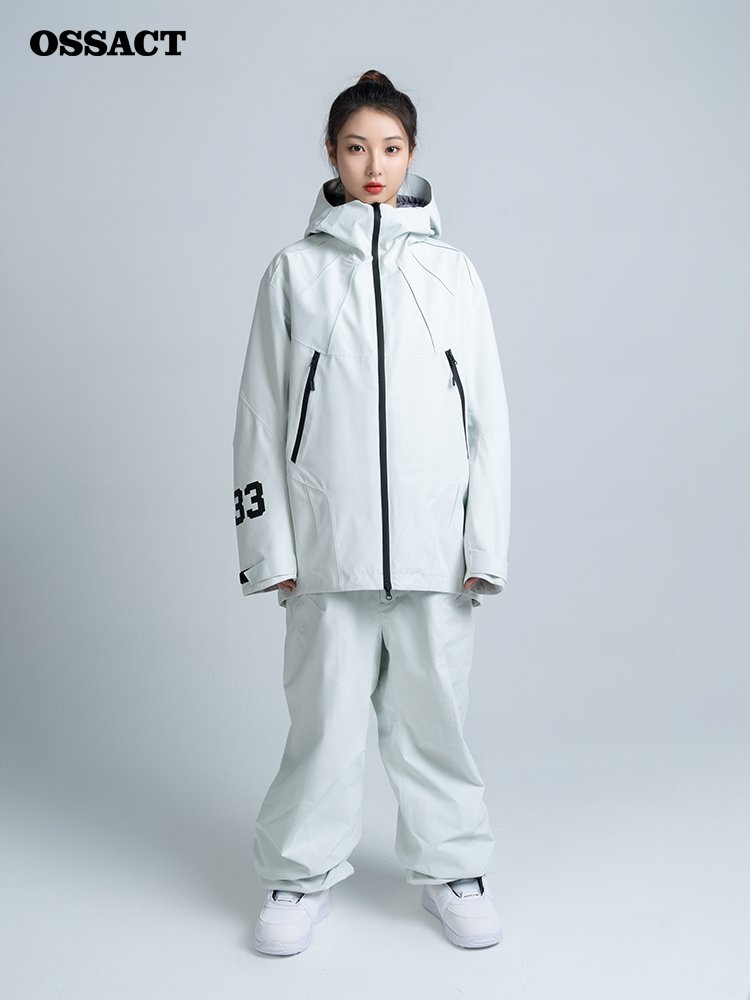 OSACT 2324 NEW ONE-SIDED SKI SUIT WITH A SNOWPANTS SUIT AND A MAN AND A WOMAN ON IT