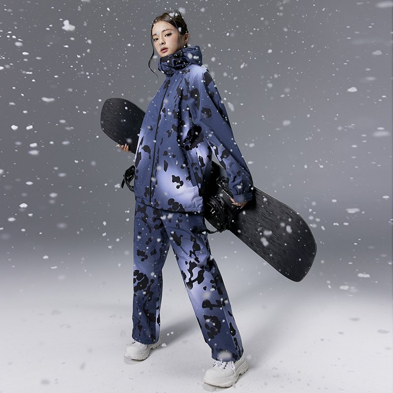 1983snow ski suit with a single-board set of male waterproof and windproof and thick ski pants