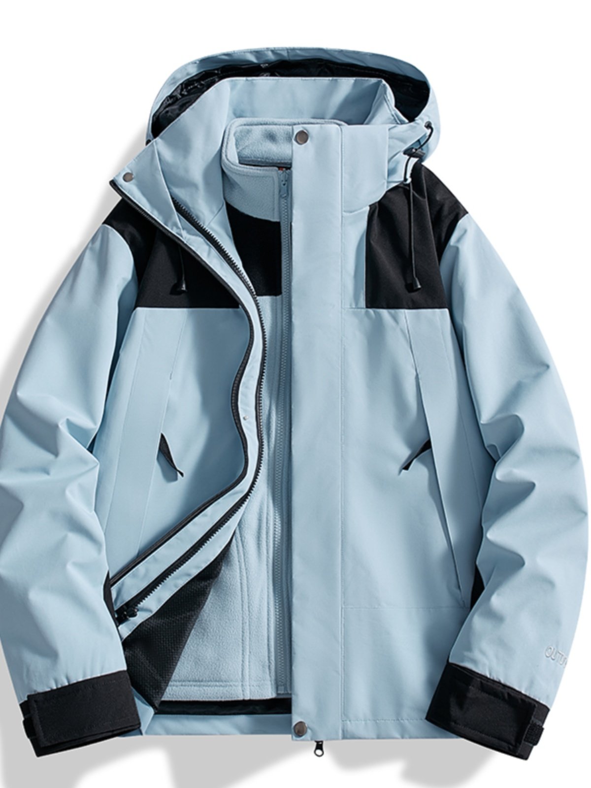 Three in each of the men's and women's skis can be removed from the waterproof, wind-resistant, thick winter-tide coats