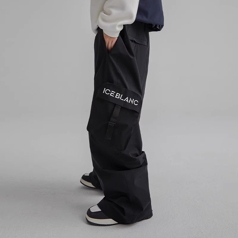 iceBlanc cold-skinned ski shorts, skating suit for a guy who's free of water