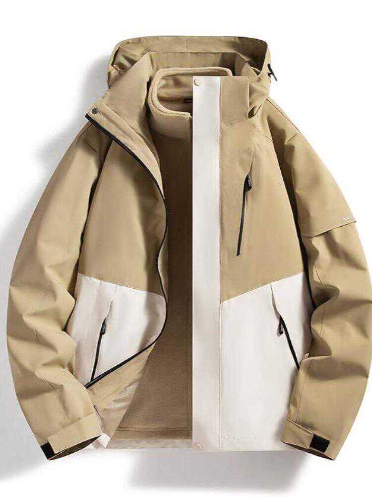 Li Ning's T-shirt is customised to one male and one female to remove the wind and wind from the outside