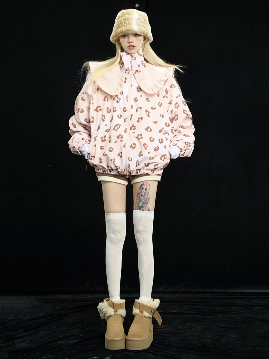 QLeo's original ski suit for a girl with a short ski jacket with a slab-covered waterproof back