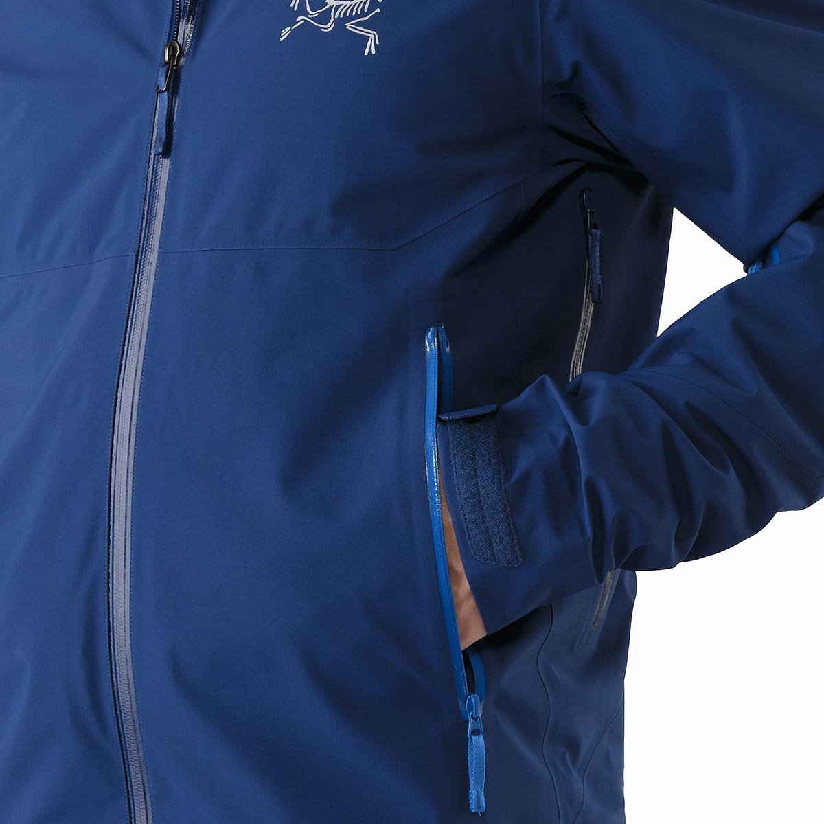 Arcteryx's original bird, Iser Jacket, grinds a GTX skiing suit, 17960