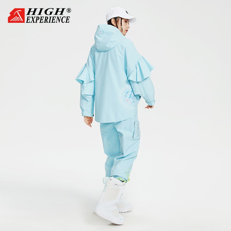 Up to the top, women in high-ski-ski suits with a water-proof, warm hoodie, one-on-one, two-skinned snowsuits
