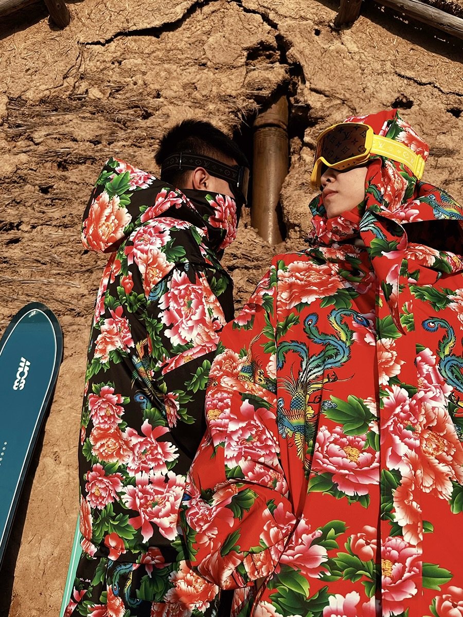 Specializing in a big north-east ski suit with second-hand roses and wind-proof water