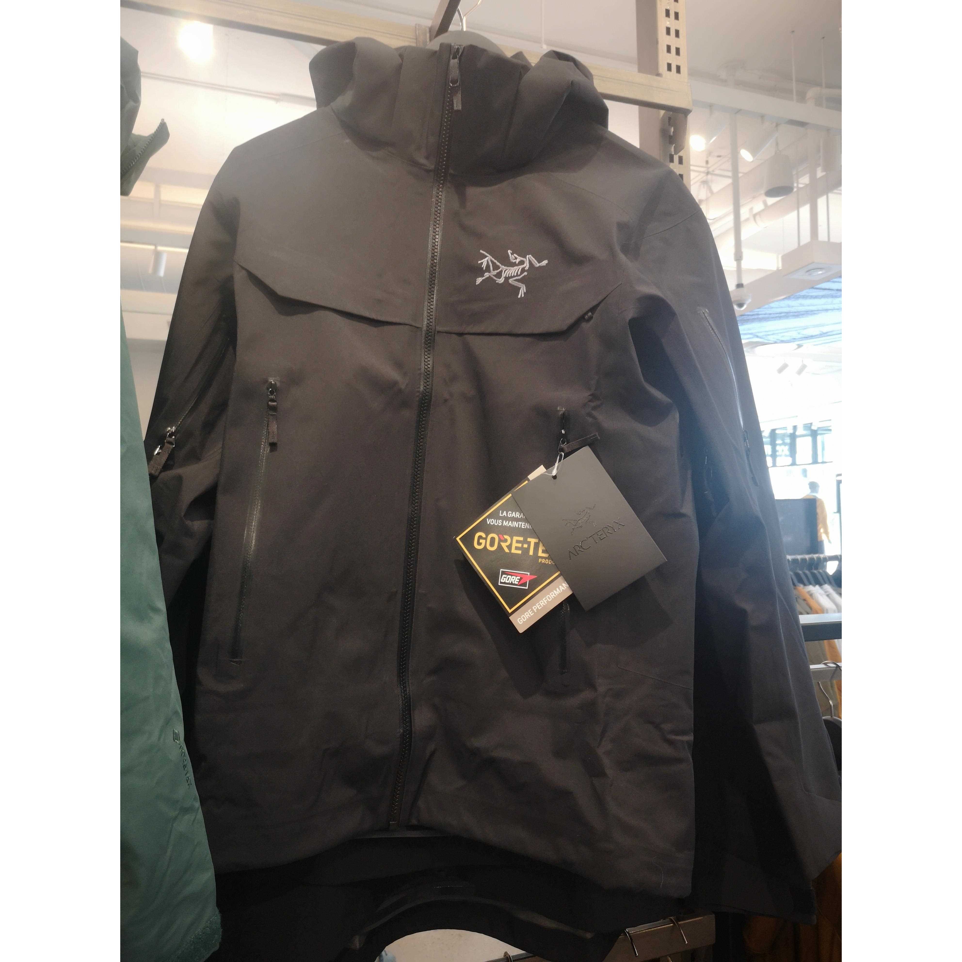 ARCTERYX Macai buys vegetables, ski jacket jackets, man
