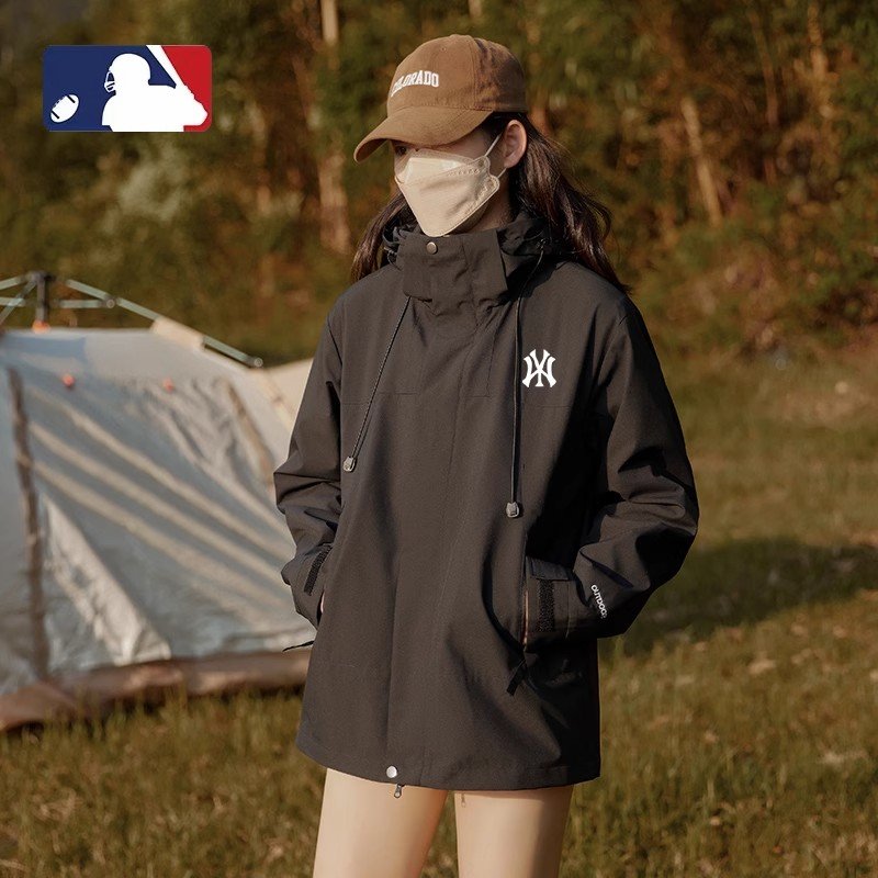 NY'S PERFECT OUTDOOR ASSAULT SUIT, THREE TIMES ONE TO REMOVE THE VELVET COAT, 2024 NEW WINDPROOF AND WATERPROOF MOUNTAIN CLOTHES