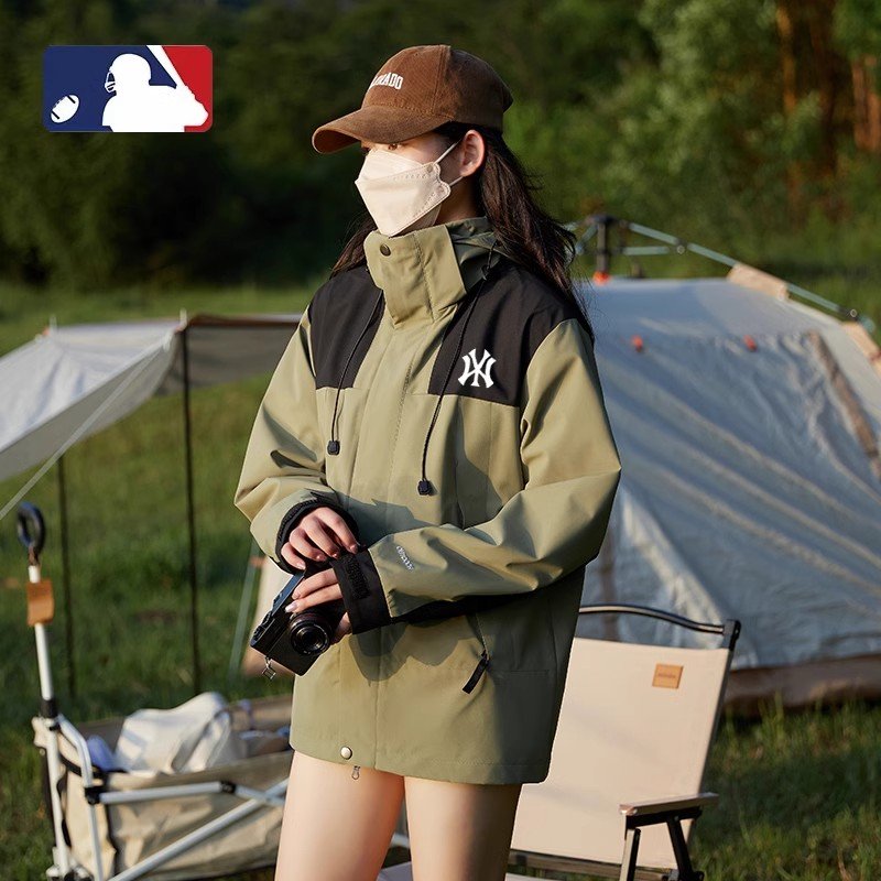 NY'S PERFECT OUTDOOR ASSAULT SUIT, THREE TIMES ONE TO REMOVE THE VELVET COAT, 2024 NEW WINDPROOF AND WATERPROOF MOUNTAIN CLOTHES