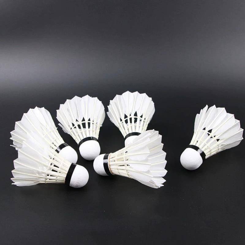 Badminton 12 pretend to play genuine products is not easy to break the goose feather indoor outdoor game windproof training 6