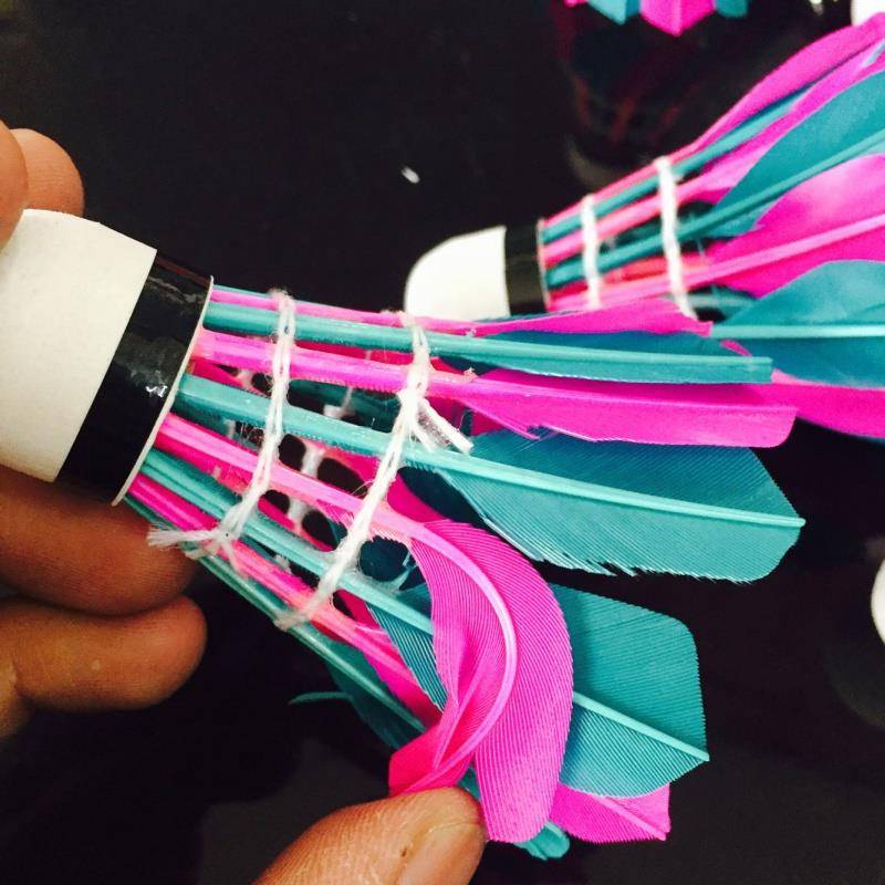 Increased the windproof, colorproof, color goose feathers, badminton training badminton, badminton, badminton badminton, slow speed