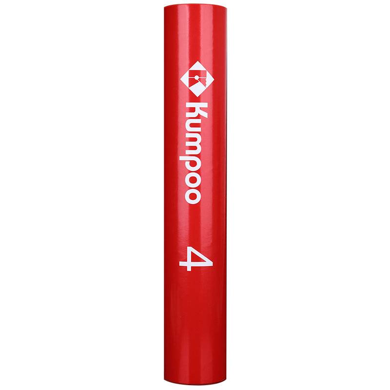 Fung badminton 4 is a flight-resisting, red fluffy ball