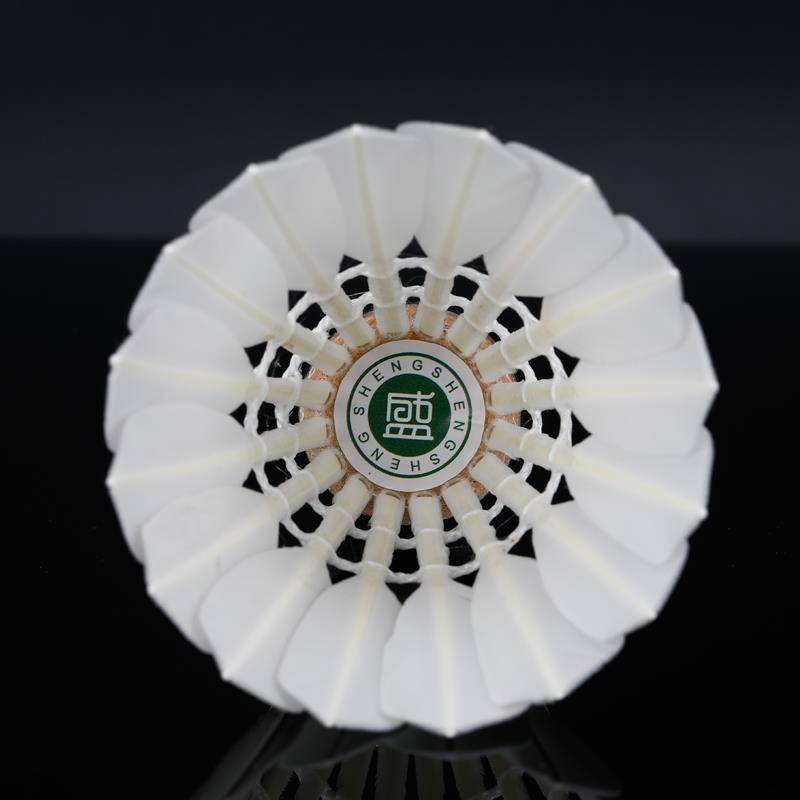 The new air -to -air badminton home and Shengrui duck hairy matching badminton indoor outdoor training professional game