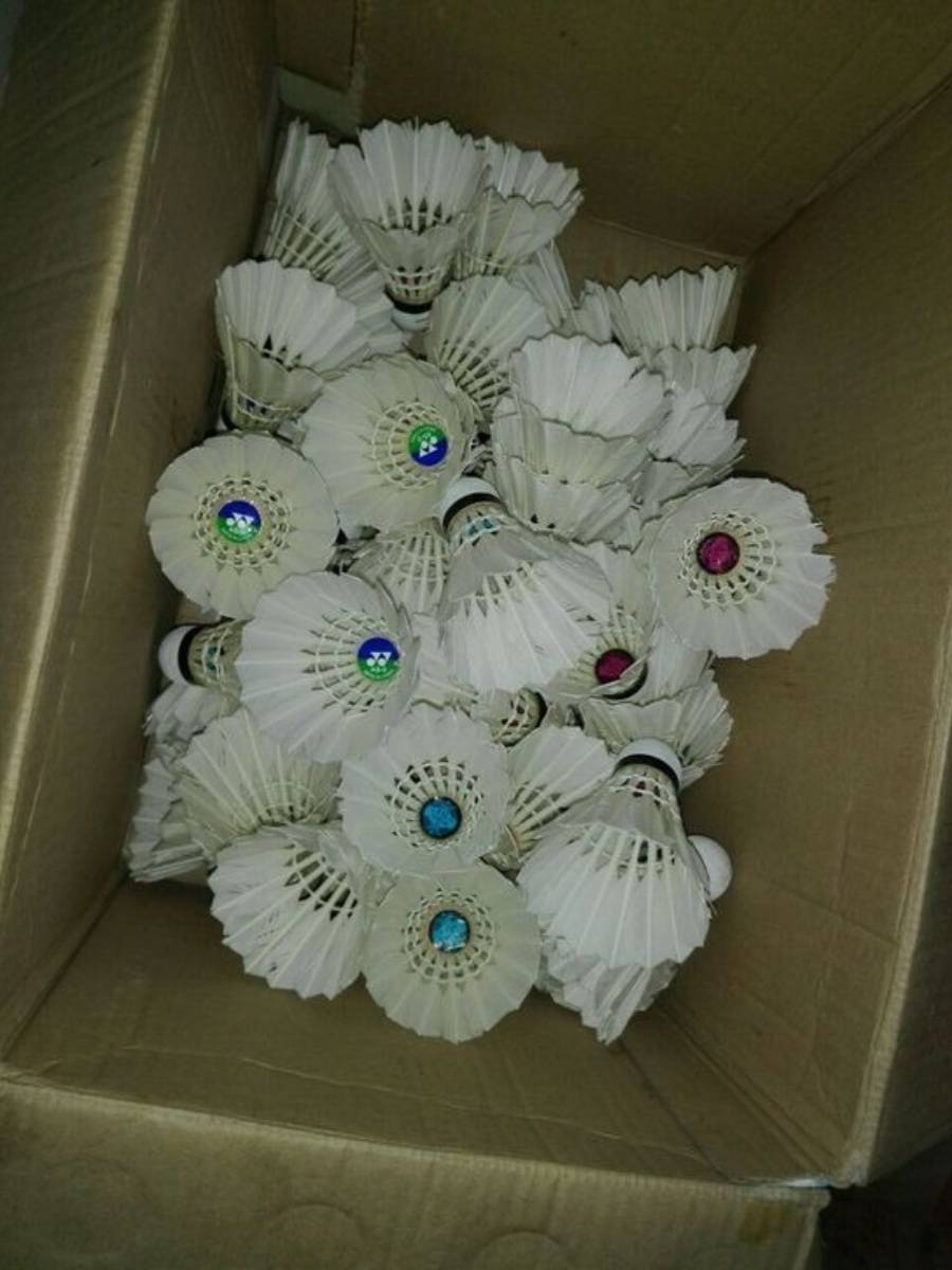 Second -hand badminton ball full box hybrid play school training coaches 90 % new training with ball multi -ball teaching