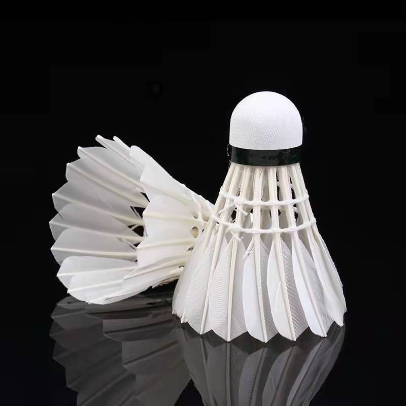 Badminton 3 installations of genuine goose feathers indoor outdoor windshield is not easy to break 6 installation games training ball