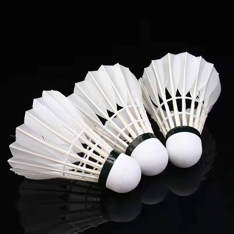 Badminton 3 installations of genuine goose feathers indoor outdoor windshield is not easy to break 6 installation games training ball