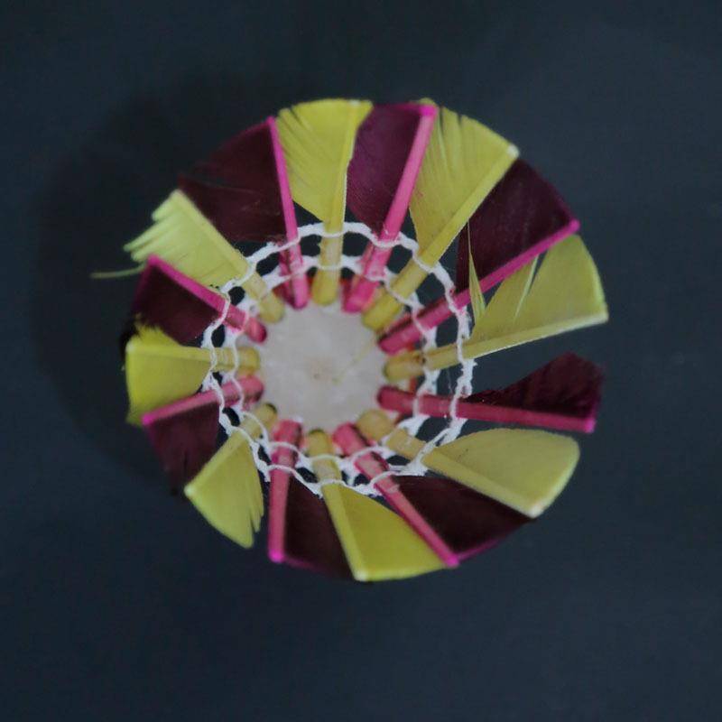 EssenceThe manufacturer aggravated the windproof color badminton and 11 amateur training badminton red skin.