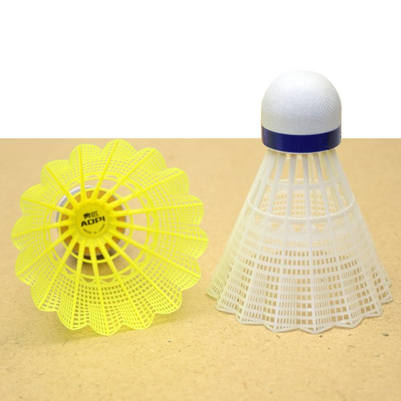 Olympic badminton plastic training ball nylon ball is not bad, indoor outdoor windproof and rubber badminton badminton badminton