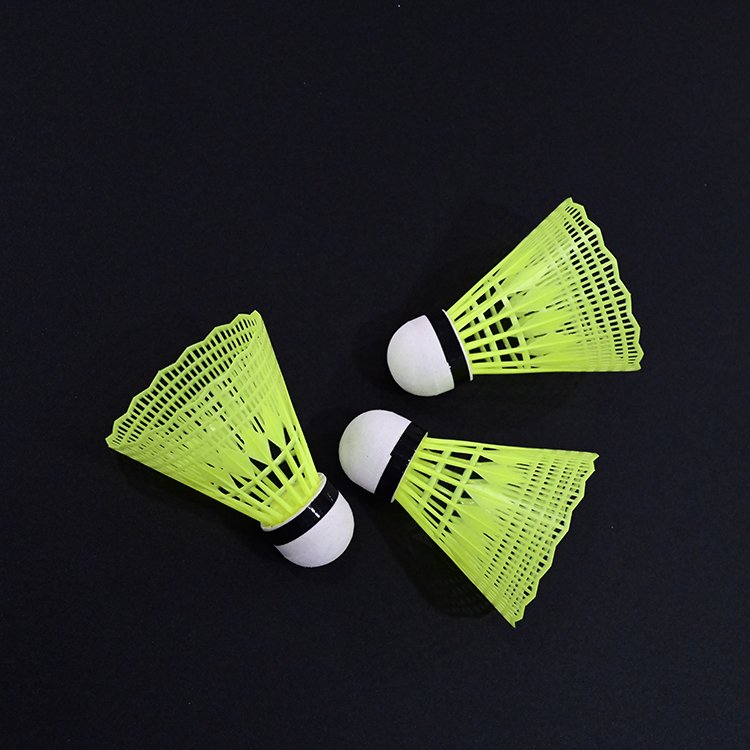 12-Pack Wholesale Factory yellow white leaf Cheap Plastic outdoor badminton shuttlecock