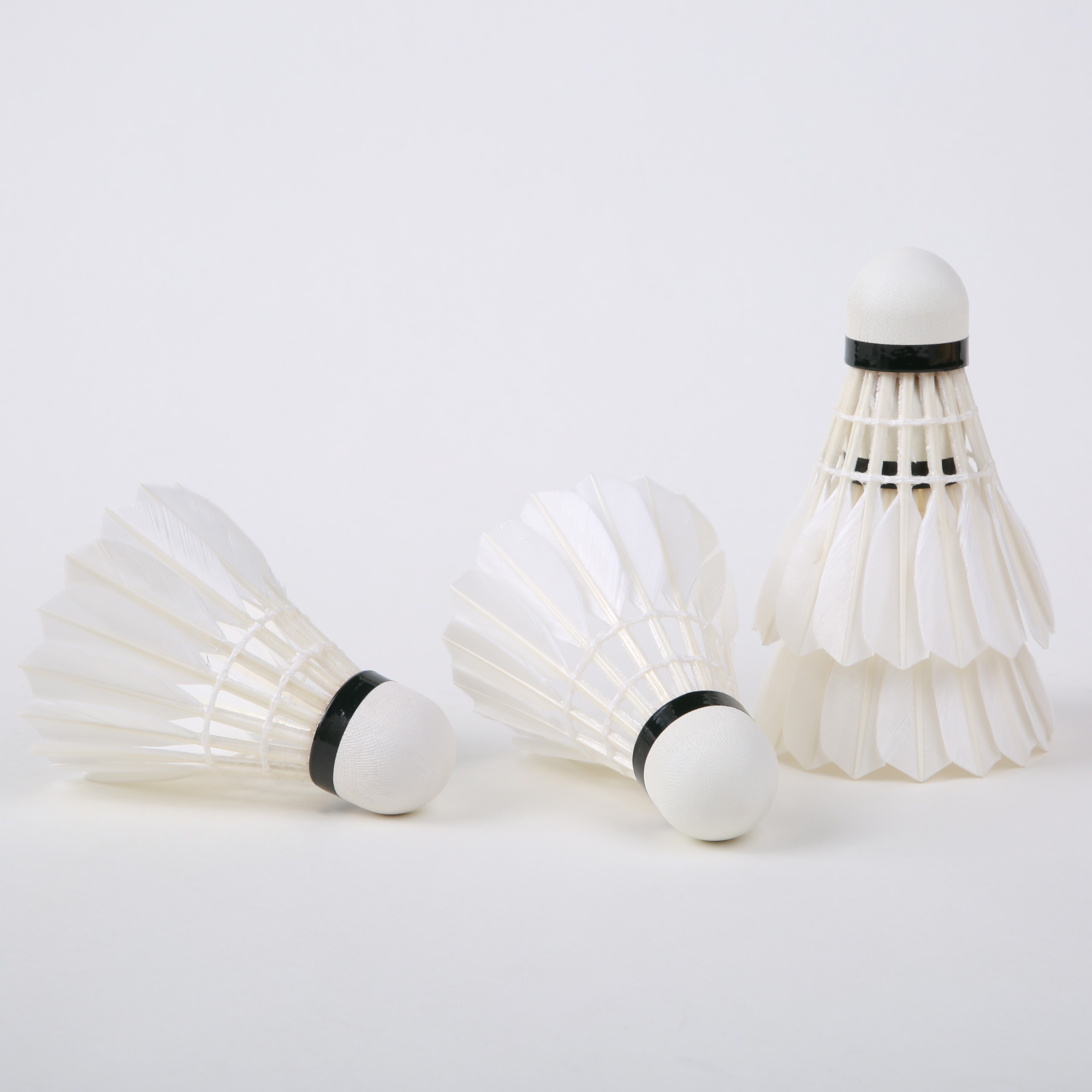 Sports goods feather badminton shuttlecock machine for professional match