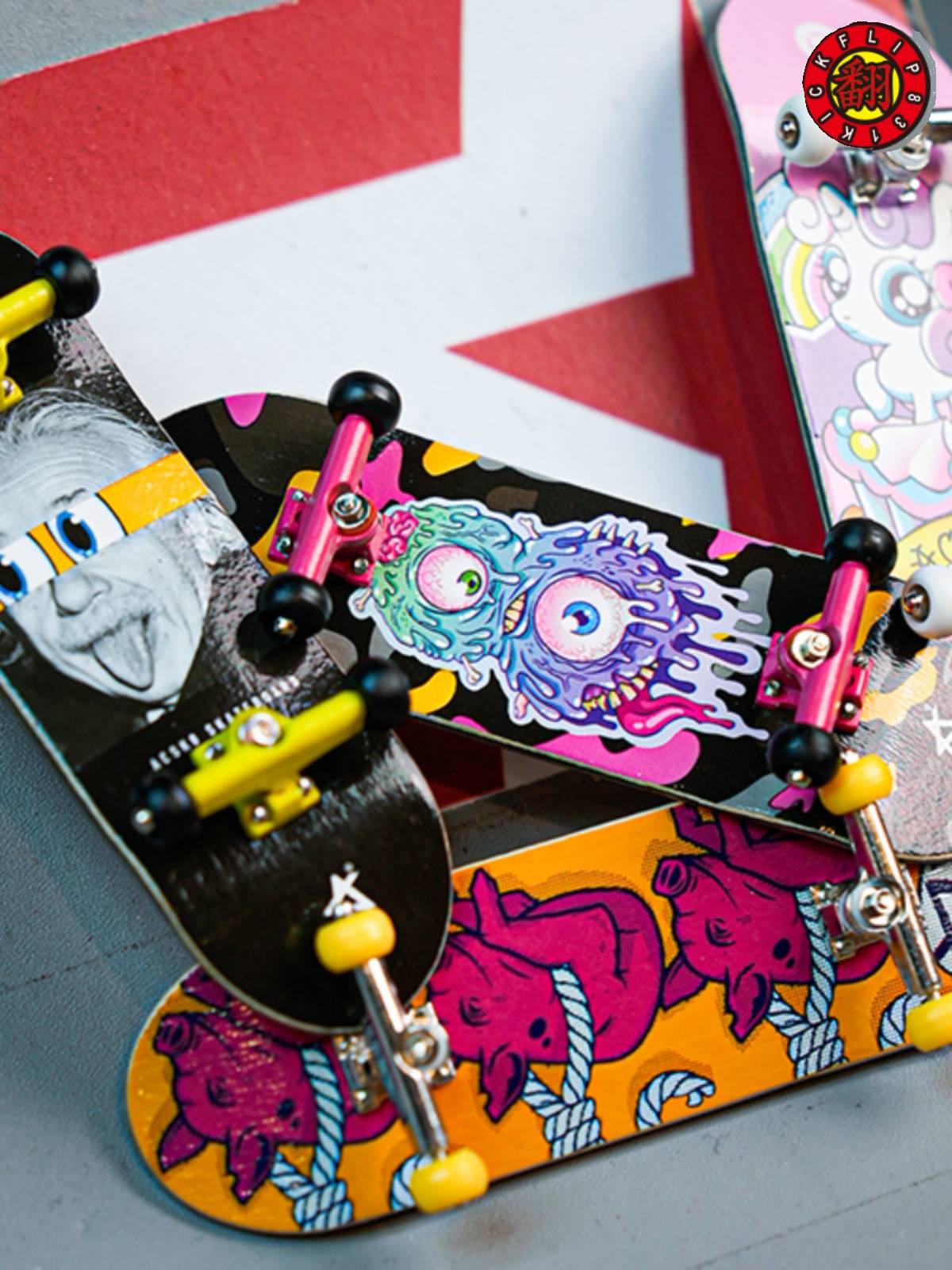 Genuine TEAM finger skateboard professional level 3.5 board shop cooperative model maple creative fingertips toys