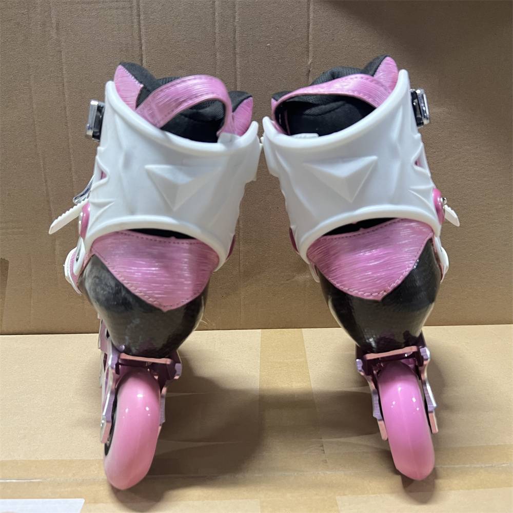 Special offer leakage broken code processing coach recommended children's carbon fiber flat flower shoe pulley skate carbon fiber flower