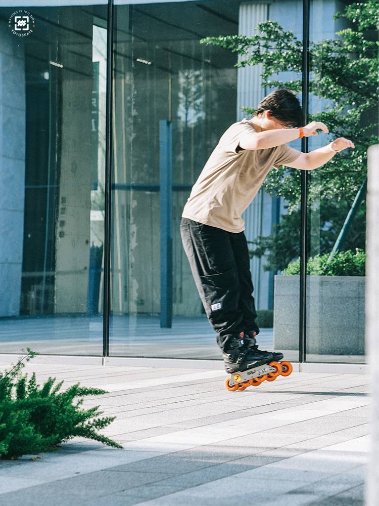 YOYOSKATE MARS SAGO Witcher Sliding Professional Rolling Shooting Driver Speed Speed Speed Training Adult