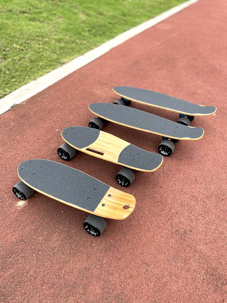 Card Law Step Skidels Bamboo Single Curricium Small Fish Portal Portable Four Round Children Adult Youth Brush Street Highway