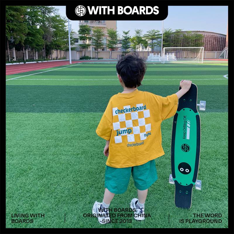 With board with boards and long boards, children's skateboarding beginners professional board children