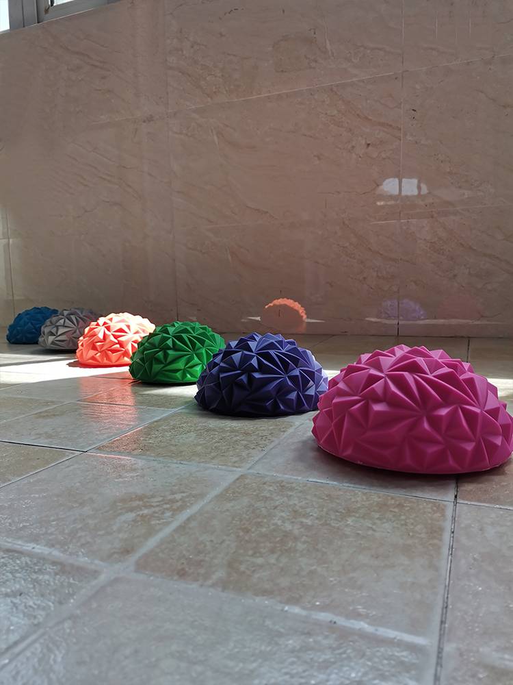 Children's ankle exercise hemisphere is fun Kid Balance Spiky Ball activated the arch muscles balance pad