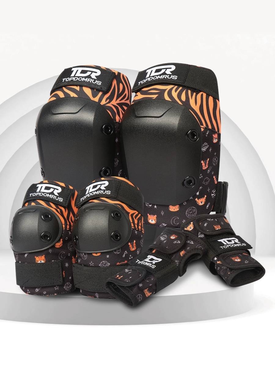 TDR professional skateboard skating ice wheel slide 6 -piece boys and children's balancing car knee pads 187 more than skateboarding