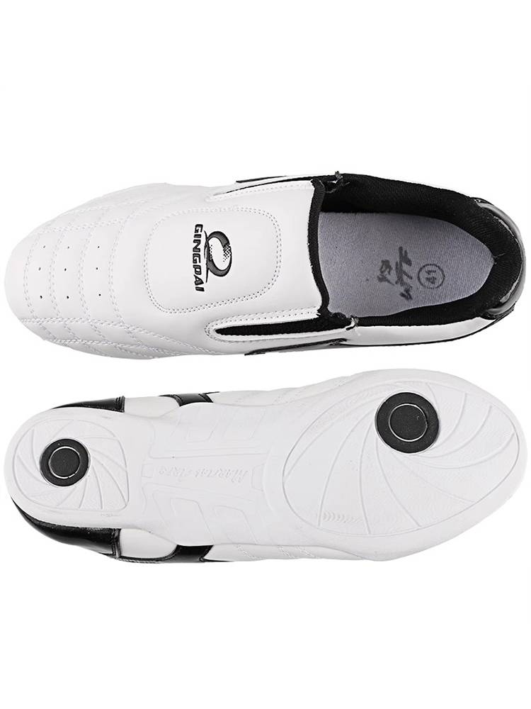 Soft -bottomed professional children's adult taekwondo shoes breathable and wideway shoes dispersion shoe karate shoes