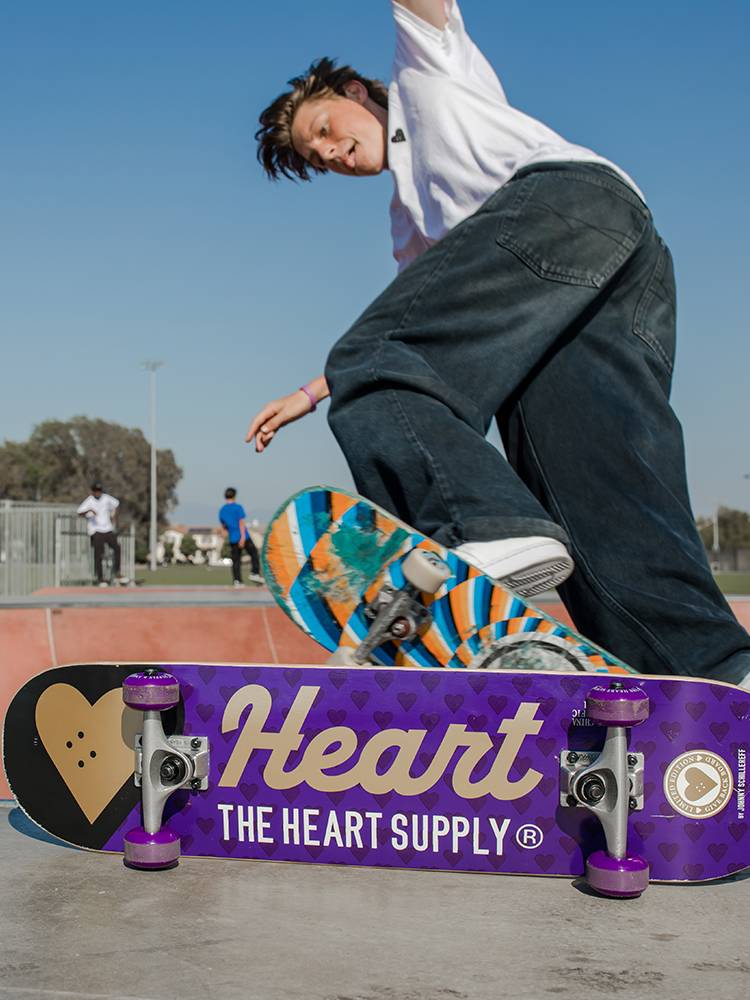 Heart skateboarding professional board girl beginner adult children brushing street four -wheel professional version double -headed scooter men