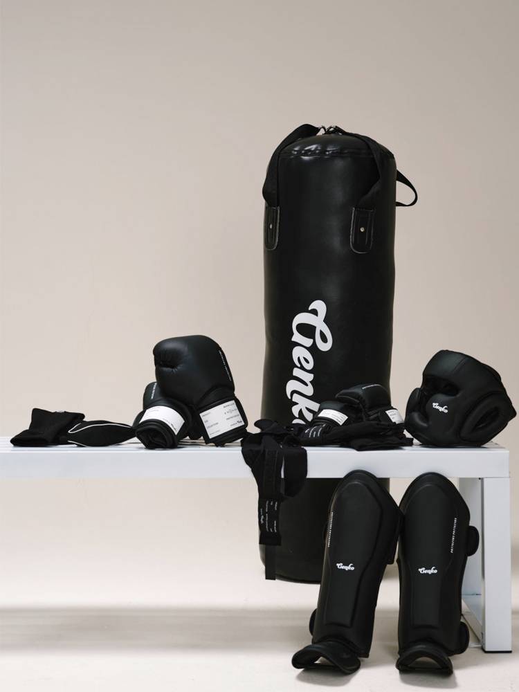 GENKO Boxing Gloves Male and Women Thai Muay Thai Fighting Professional Combat Sandbag Adult Children Training Gloves