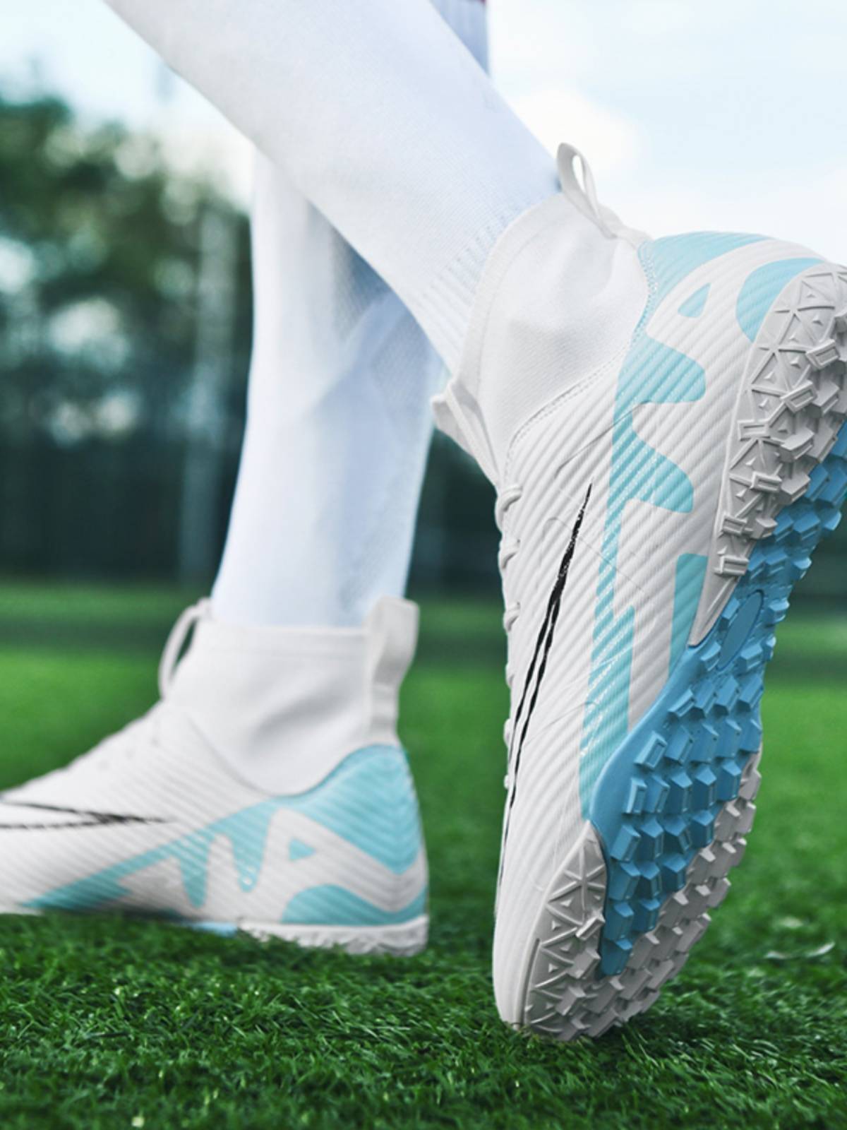 Li Ning Assassin Football Shoes Men's Broken TF Children Adult Youth AG Flying Disk Shoes Large Code 47 Lawcado Sneakers