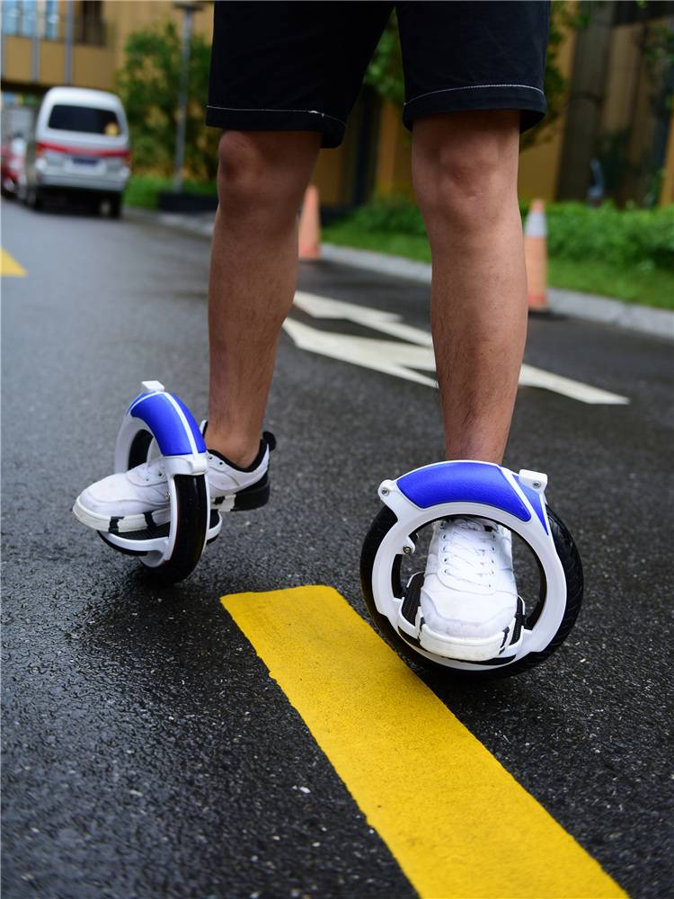 Luowei X12 Fire Wheel Wireless PU S quiet split -type trajectory Roller skating hotwheel Stepshop skateboarding