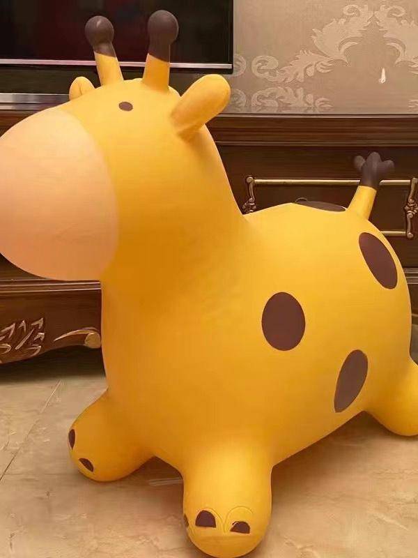 Children's inflatable horse jumping horse gaming battle horse balancing toys thickened explosion -proof music 300 catties of high load