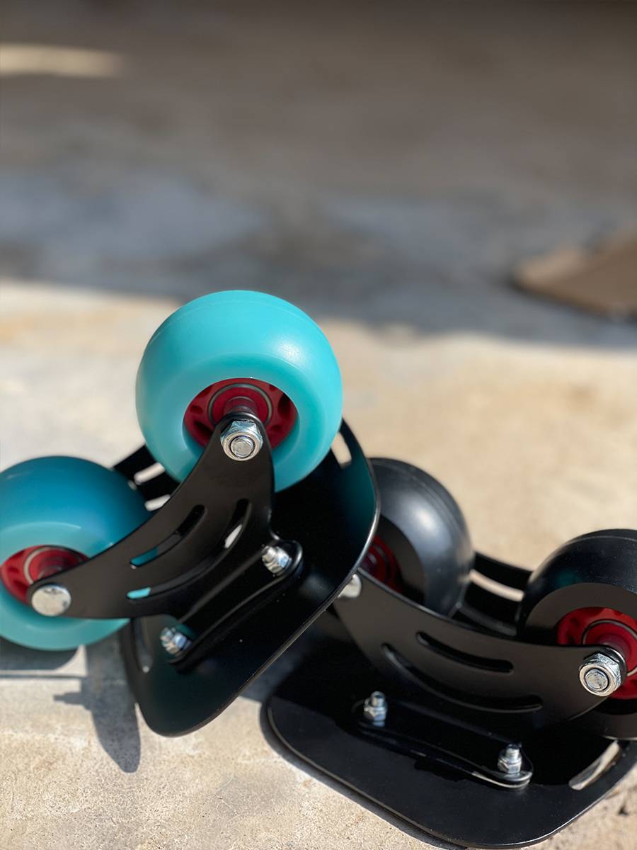 The steel plate, the arc wheel drifter, the split blade skating, the entry to the street, the adult children