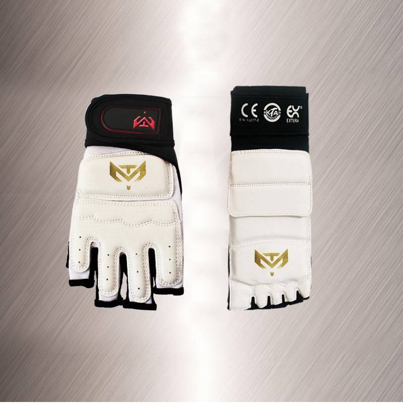 Taekwondo hand-guarded adult child-protected gloves for foot-protected trouser kit