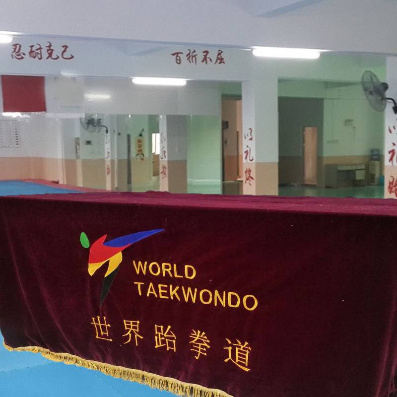it's custom-made for new bid embroidery logo for the promotion to the taekwondo taekwondo bartender