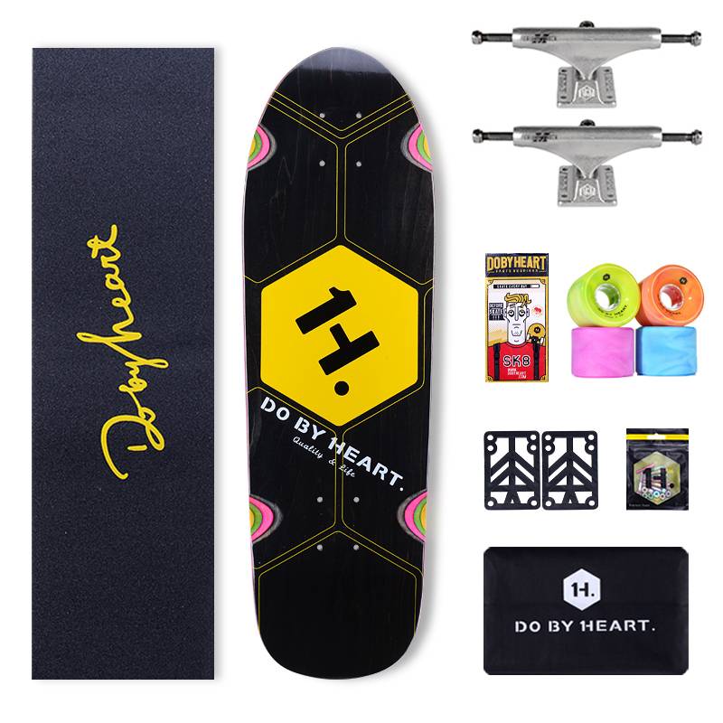DBH skateboard professional four -wheeled small fish board adult young male and female beginners brushing the street to travel big fish plate