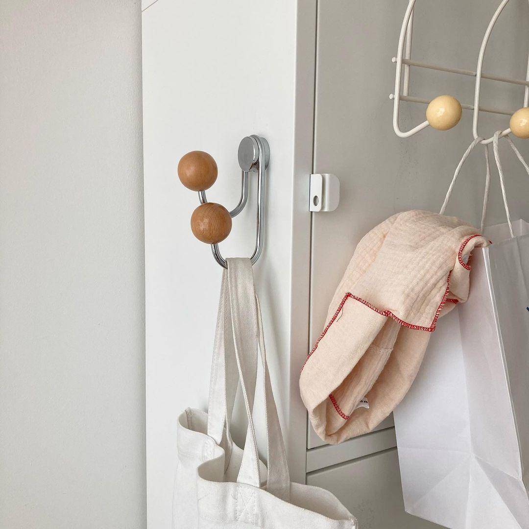 Tree's Island TREE Magnetic Hook Refrigerator -free Refrigerator Magnetic Suffering Patch Decoration Door Vintage Ball INS Creative Wall hanging
