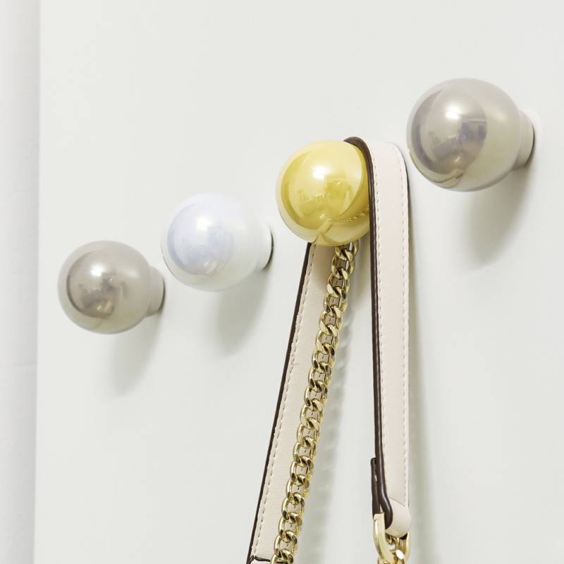 French ball hanging clothes hook coat m hook hanging rack single hook clothes high -end wardrobe next to a single wall -mounted perforated