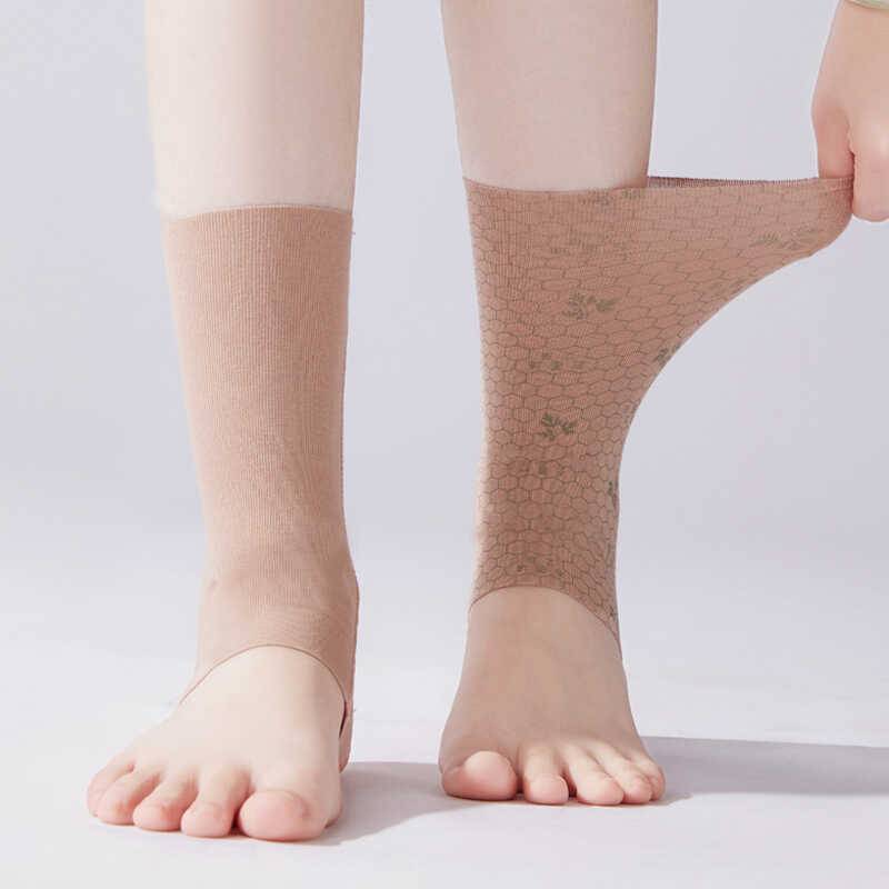 Summer aeshwan hood ultra -thin warm air -conditioned air -conditioned house protects the ankle and the ankle and calves out to sunscreen men's and women's mosquito socks