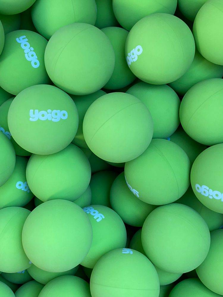 6CM beginner training squash fast, hollow high elastic ball player ball rubber elastic ball hit speed training